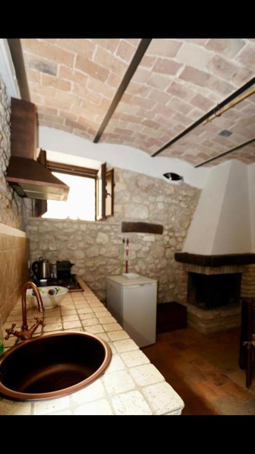 Il Minotauro B&B A 5 Minuti Da Popoli Vittorito Exterior photo